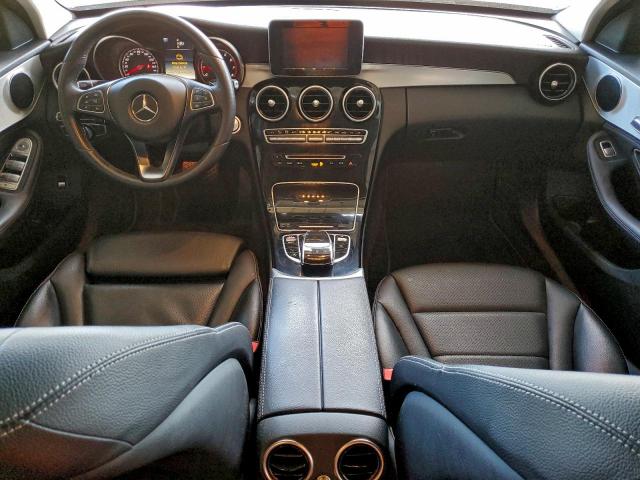 Mercedes-Benz C-Class 300 Image 5