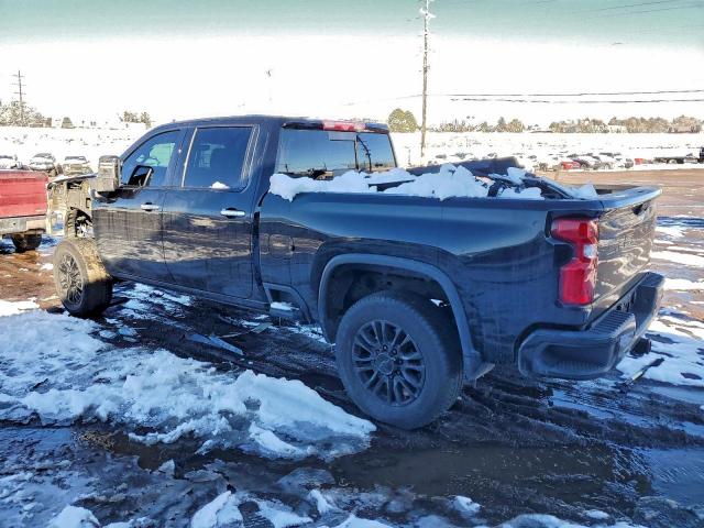 Chevrolet Silverado K2500 High Country Image 5