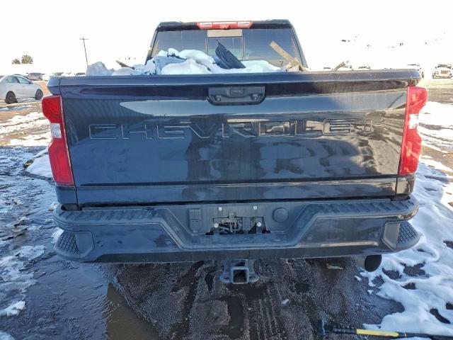 Chevrolet Silverado K2500 High Country Image 4