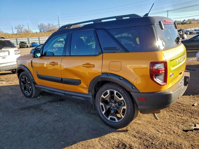 Ford Bronco Outer Banks Image 2