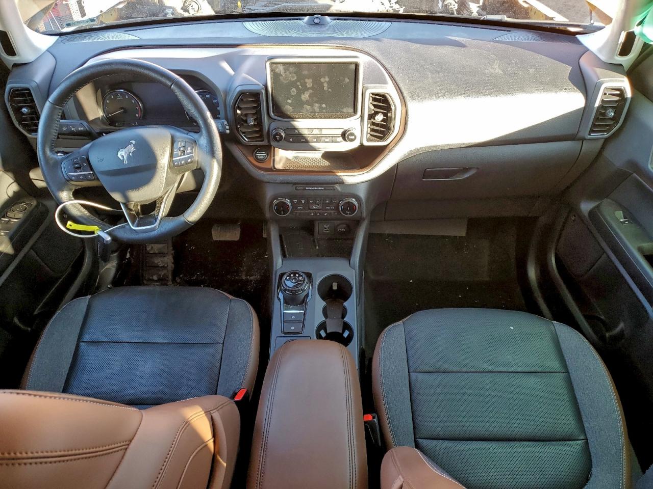 Ford Bronco Outer Banks Image 6