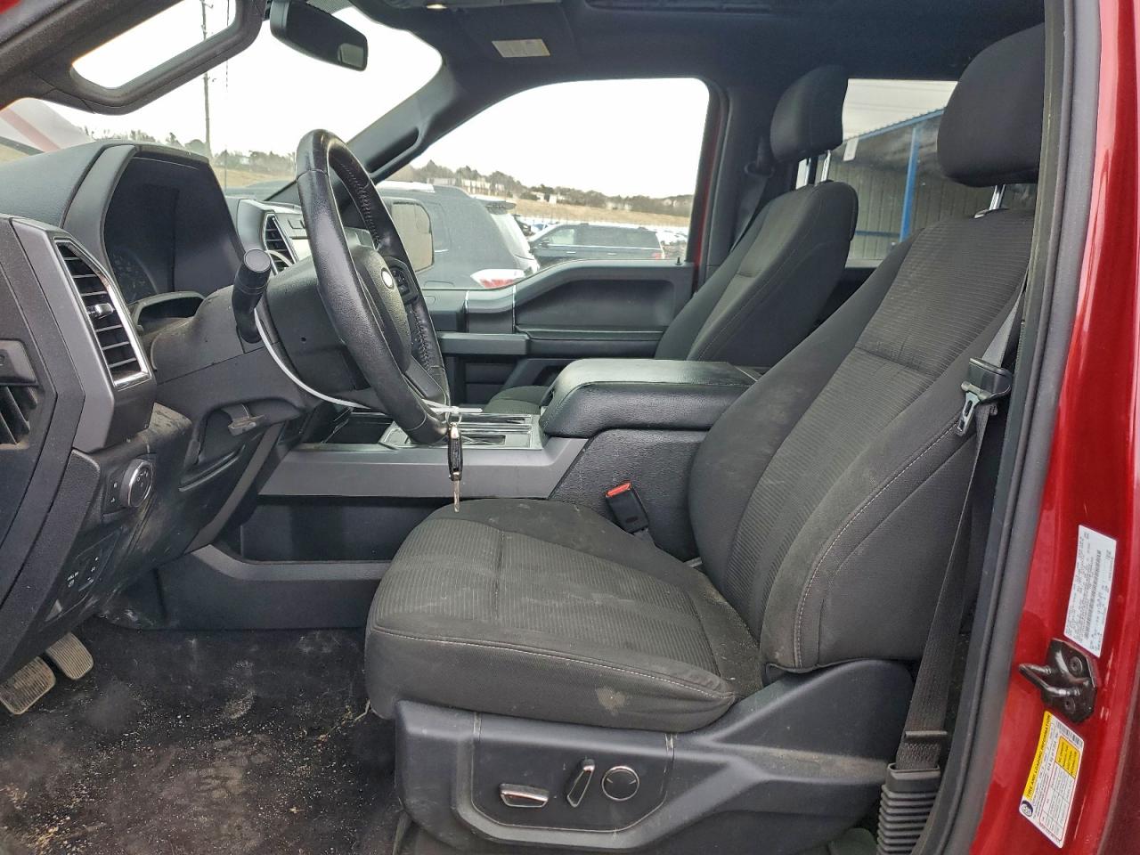 Ford F-150 Supercrew Image 5