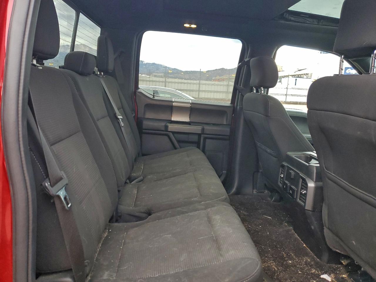 Ford F-150 Supercrew Image 10