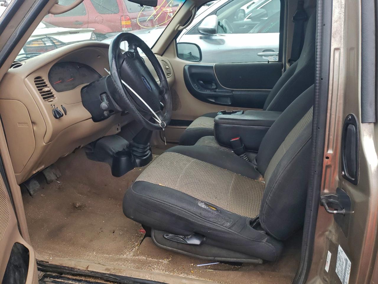 Ford Ranger Super Cab Image 5