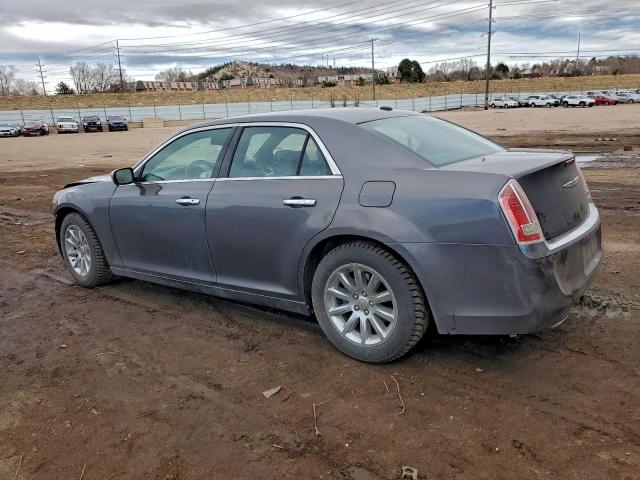 Chrysler 300 Image 4