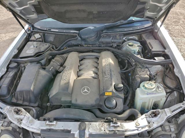 Mercedes-Benz E-Class 430 Image 11