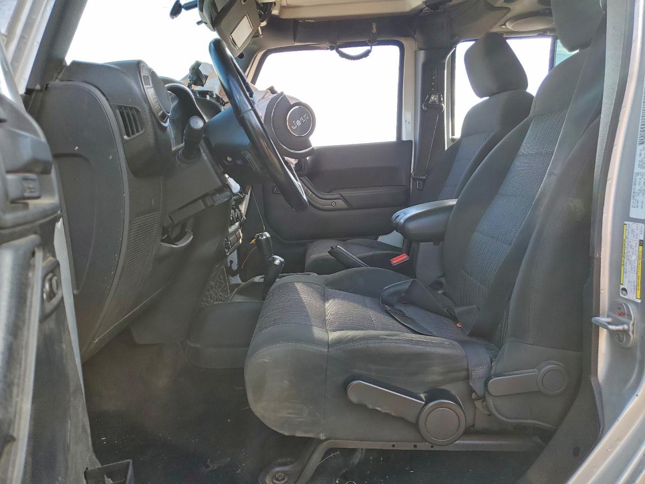 Jeep Wrangler Sport Image 12