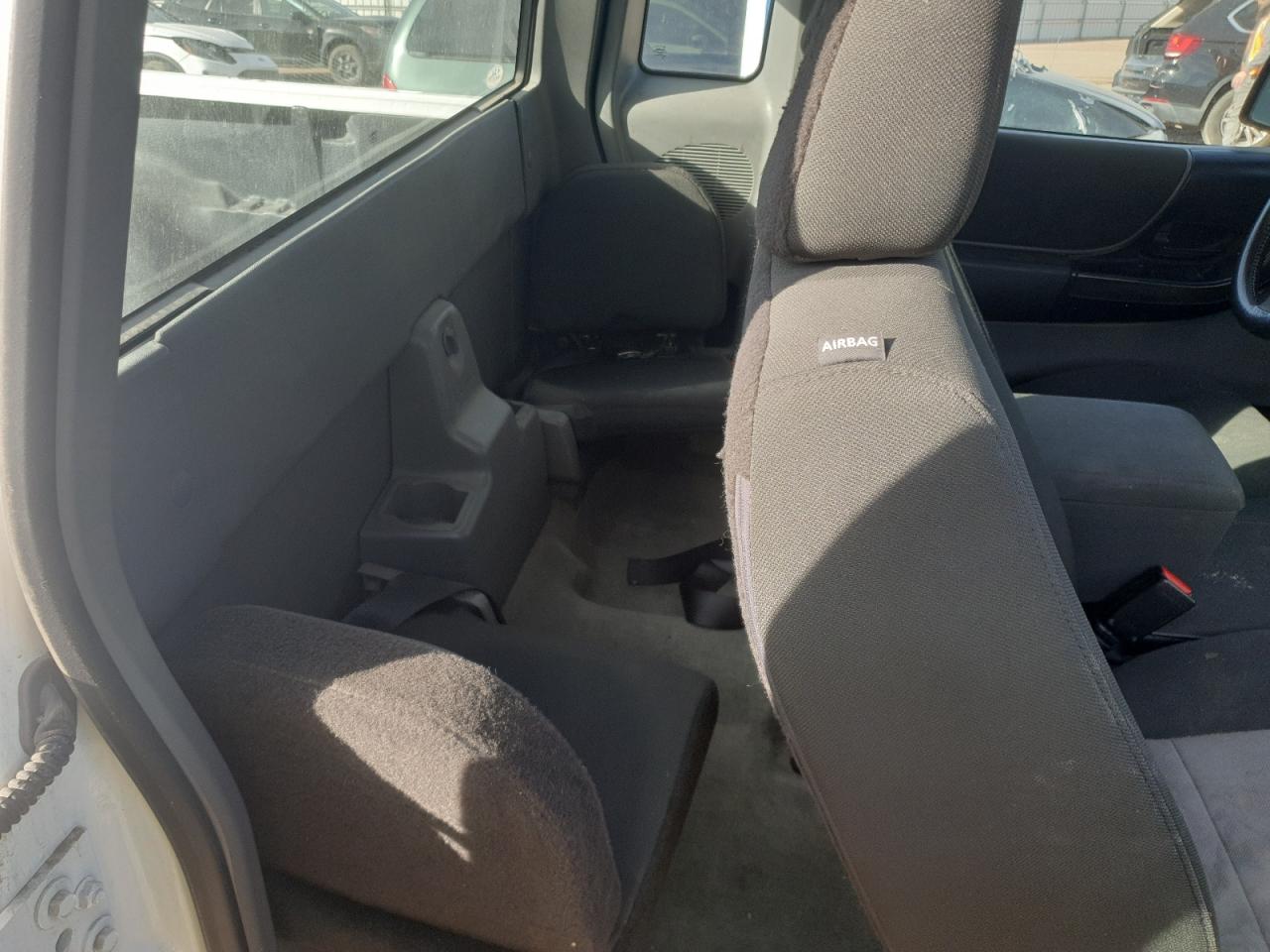 Ford Ranger Super Cab Image 4