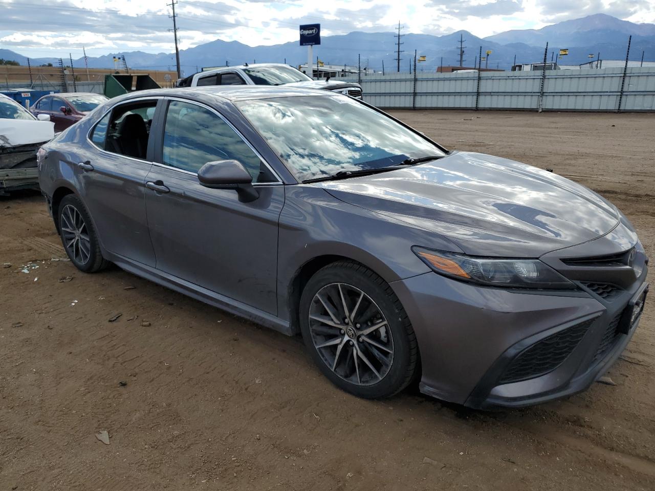 Toyota Camry Se Image 2