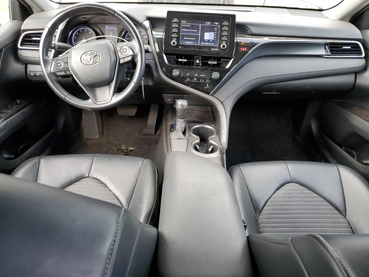 Toyota Camry Se Image 7