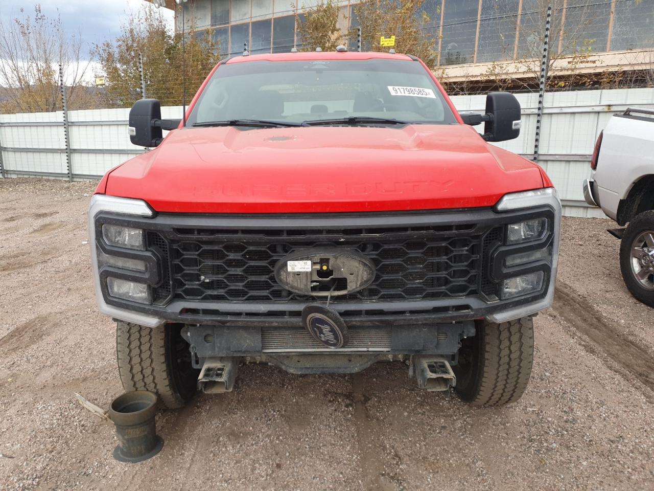 Ford F-250 Super Duty Image 12