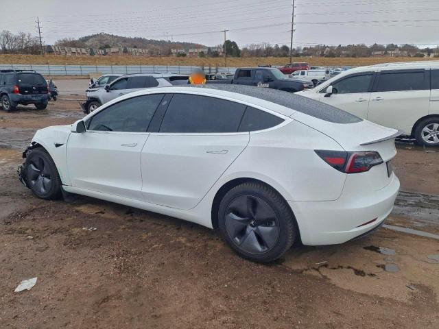 Tesla Model 3 Image 10