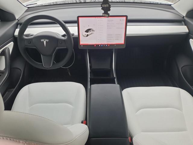 Tesla Model 3 Image 4