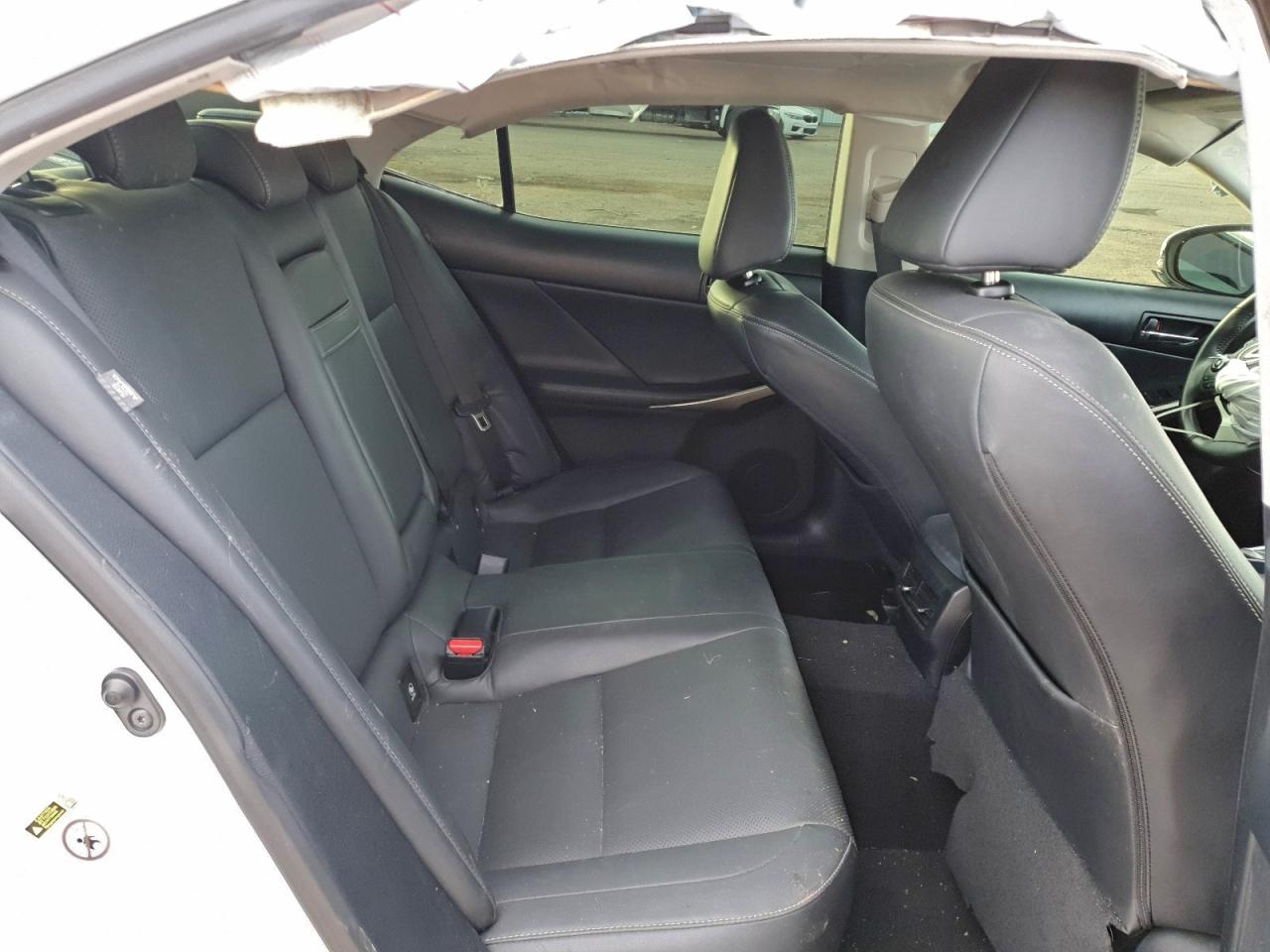 Lexus Is 250 Image 11