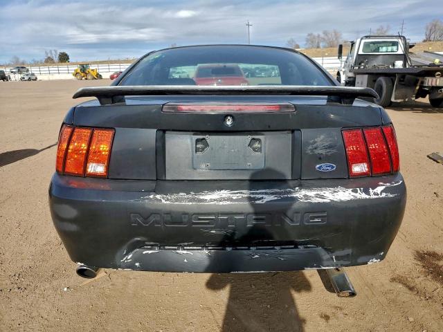 Ford Mustang Image 4