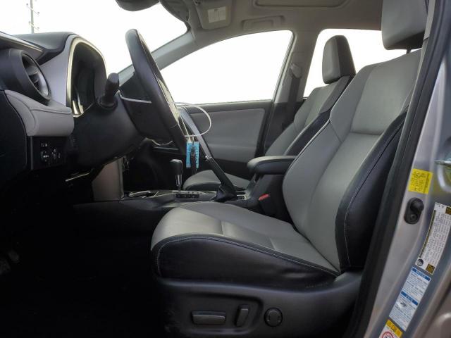 Toyota RAV4 Limited Image 4