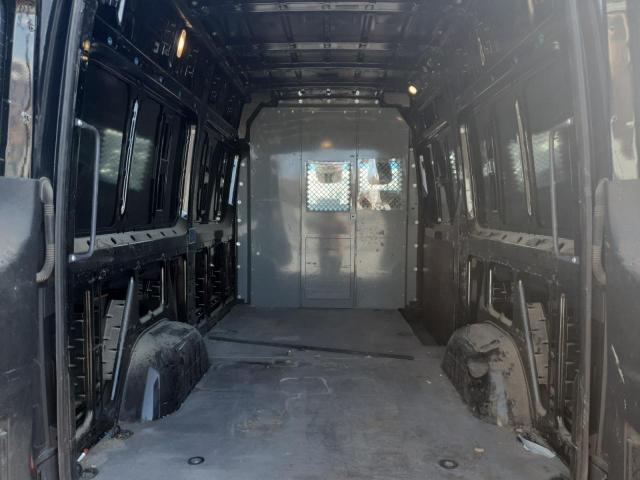 Mercedes-Benz Sprinter 2500 Image 9