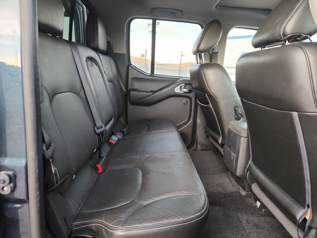 Nissan Frontier S Image 12