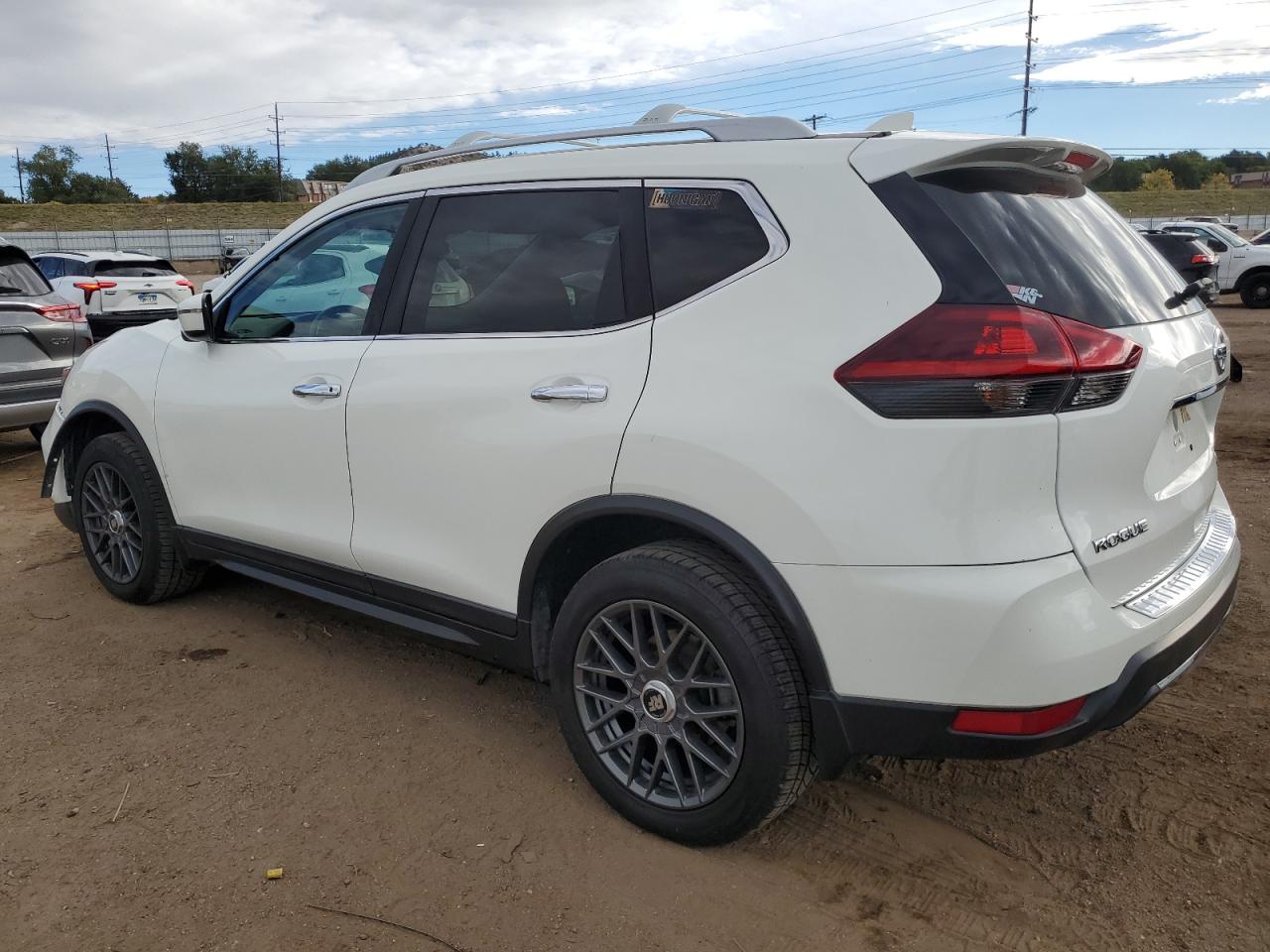 Nissan Rogue S Image 3