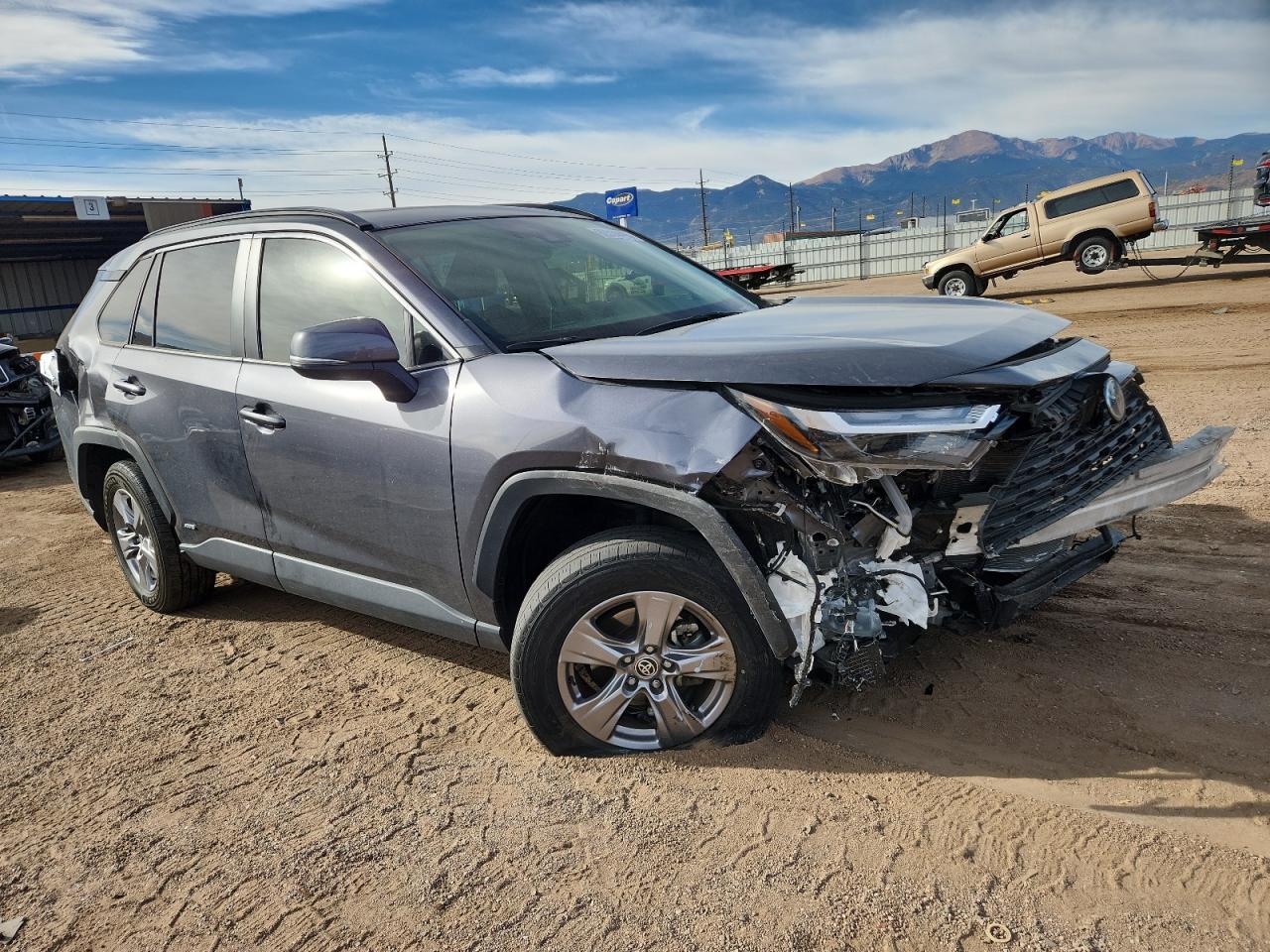 Toyota RAV4 Xle Image 2