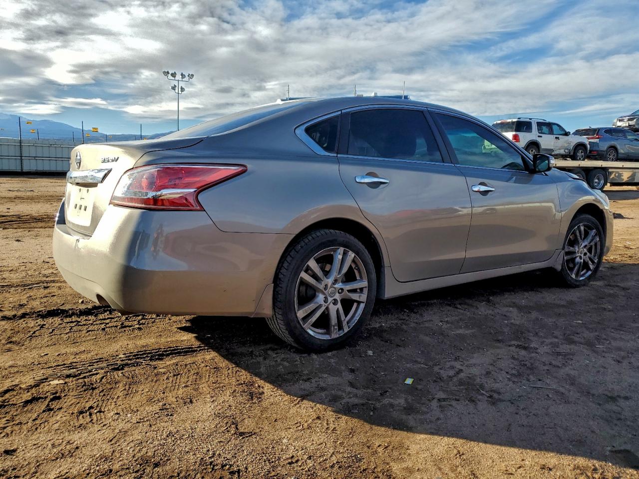 Nissan Altima 3.5s Image 11