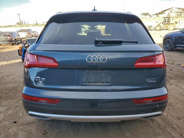 Audi Q5 Premium Image 2