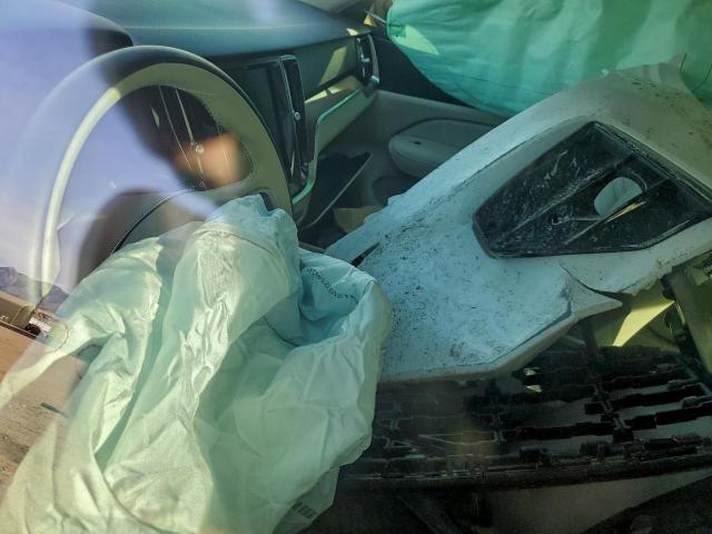 Volvo S60 T5 Momentum Image 4