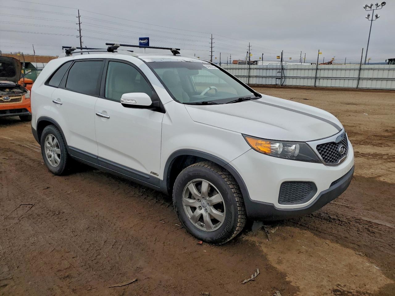 Kia Sorento Base Image 12