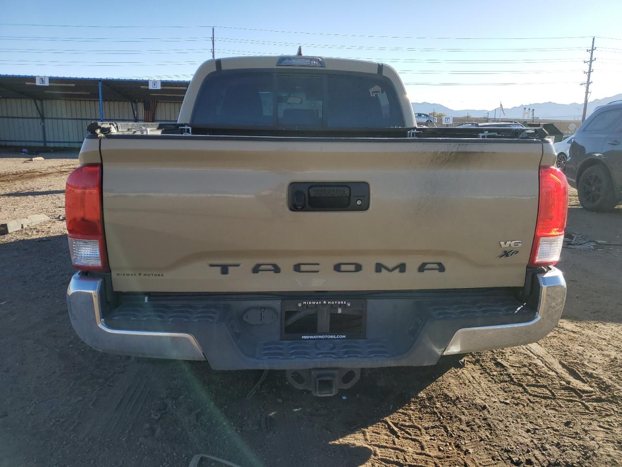 Toyota Tacoma Double Cab Image 8