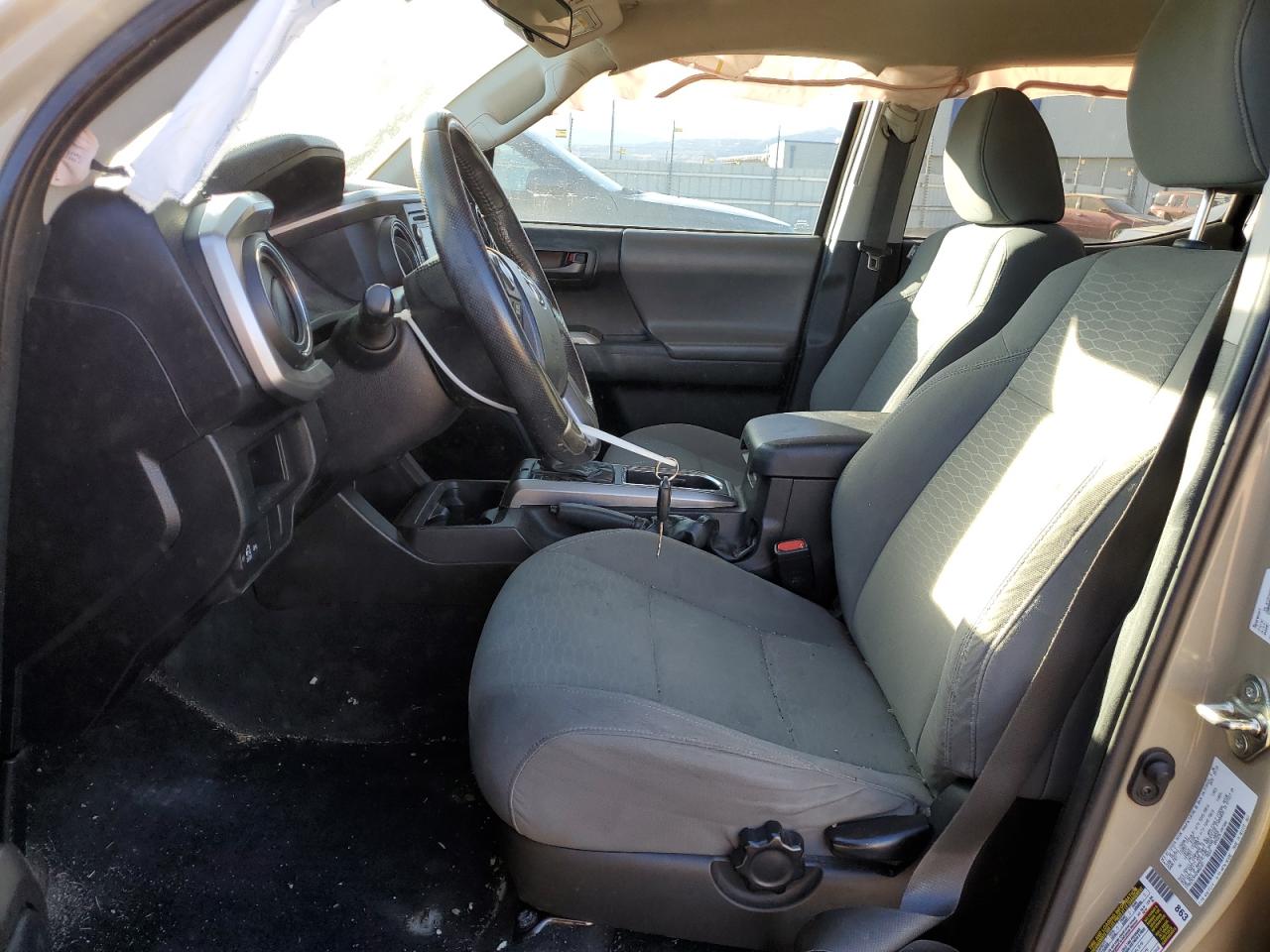 Toyota Tacoma Double Cab Image 9