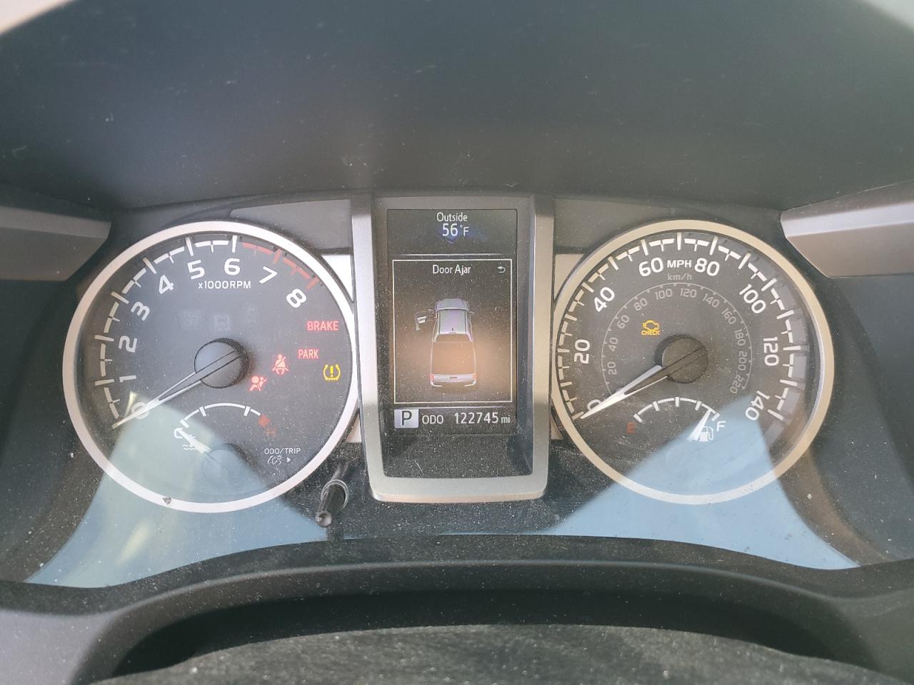 Toyota Tacoma Double Cab Image 12