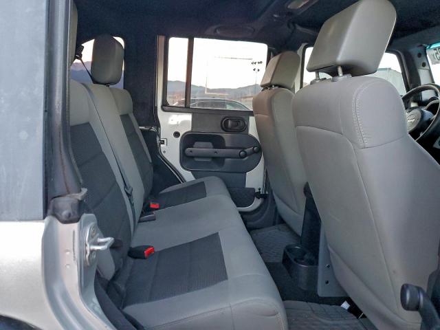 Jeep Wrangler X Image 5