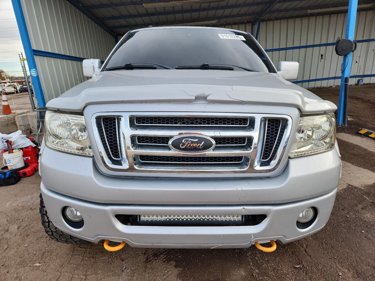 Ford F-150 Supercrew Image 3