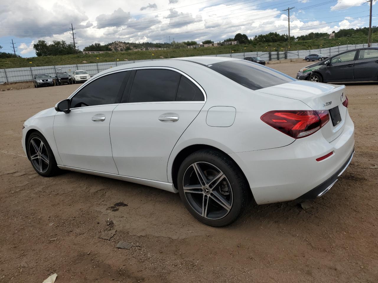 Mercedes-Benz A-Class 220 Image 12