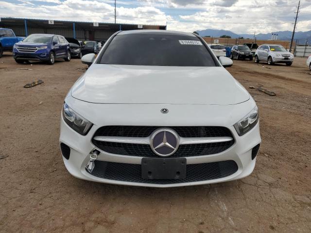 Mercedes-Benz A-Class 220 Image 4