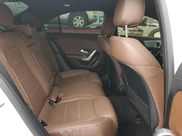 Mercedes-Benz A-Class 220 Image 6