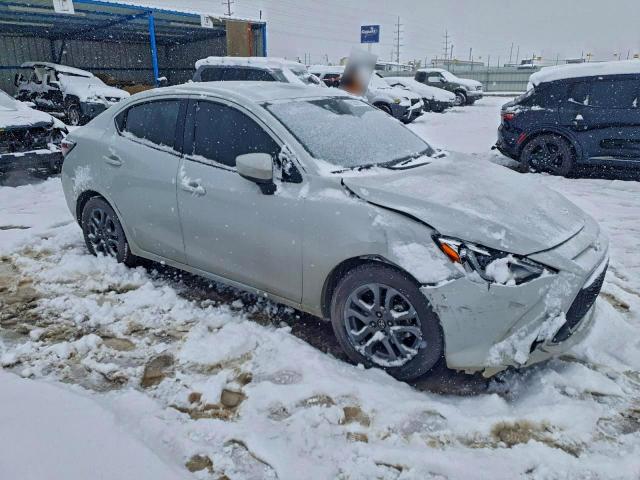 Toyota Yaris L Image 10