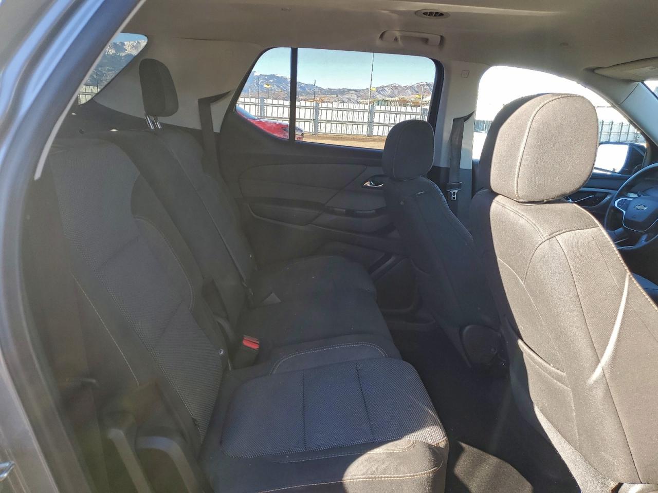 Chevrolet Traverse Ls Image 10