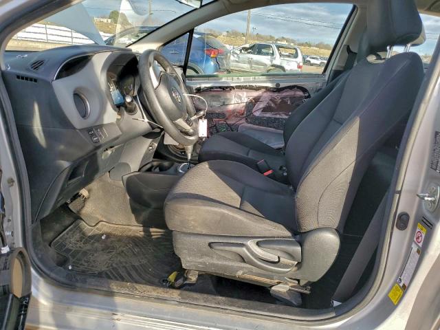 Toyota Yaris L Image 6