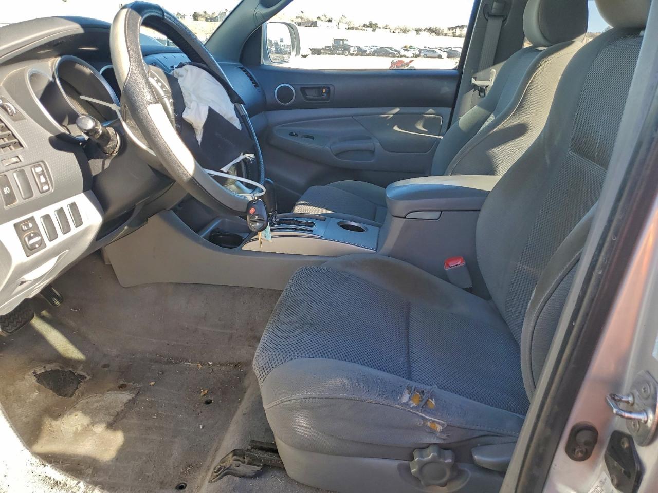 Toyota Tacoma Prerunner Access Cab Image 8