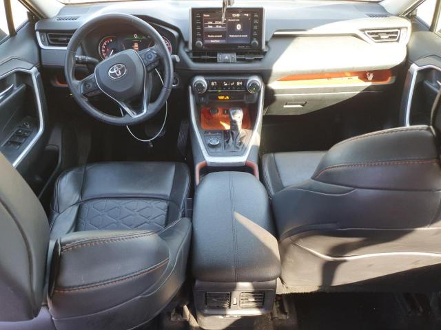 Toyota RAV4 Adventure Image 2