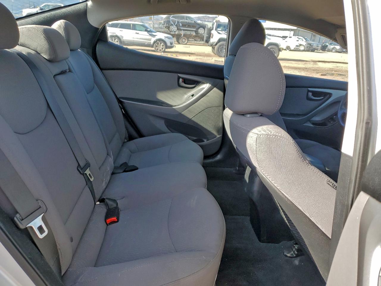 Hyundai ELANTRA Se Image 11