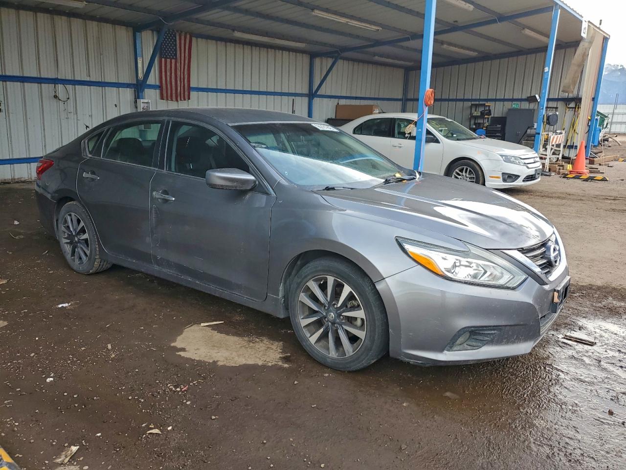 Nissan Altima 2.5 Image 3