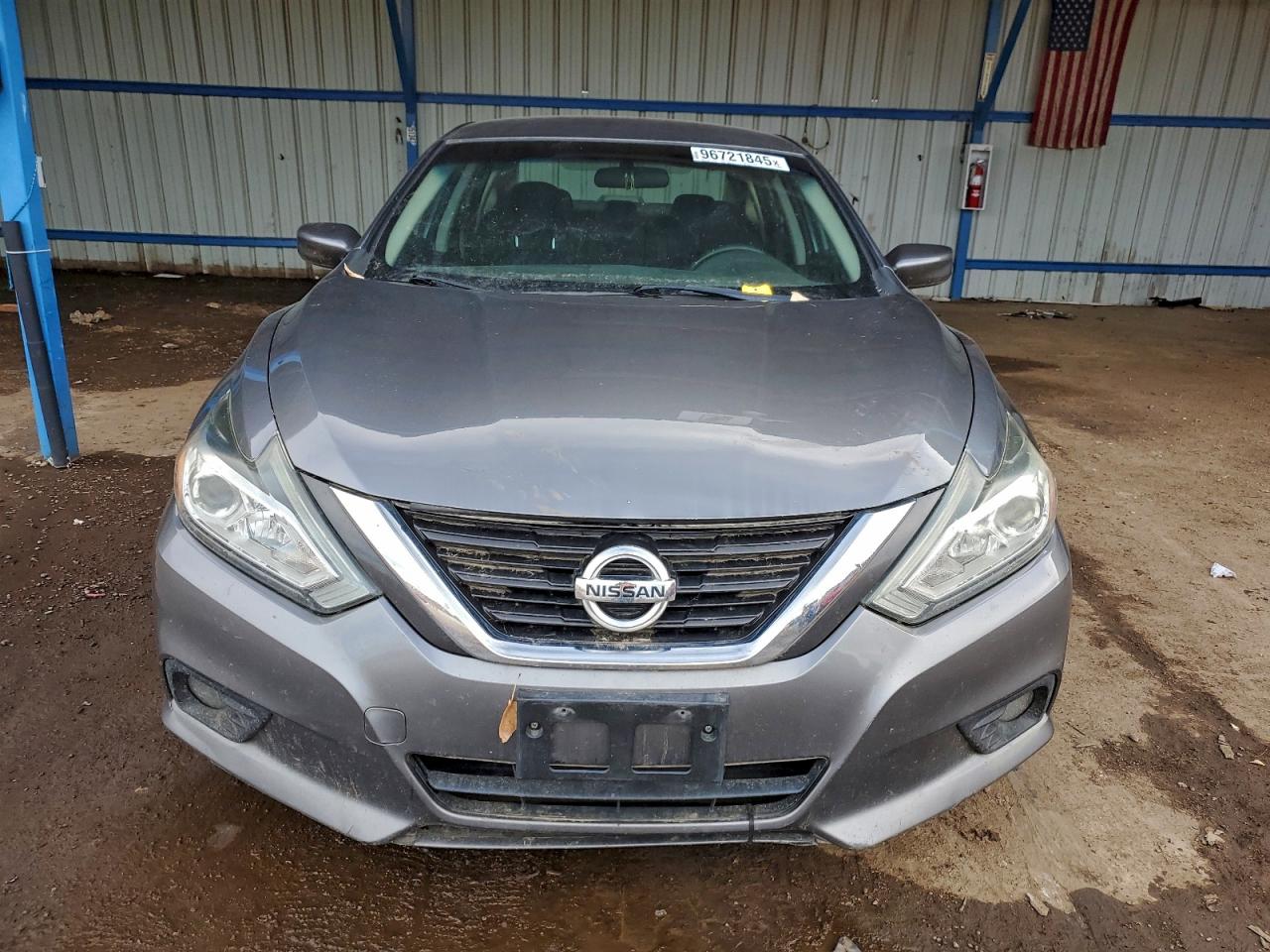 Nissan Altima 2.5 Image 8