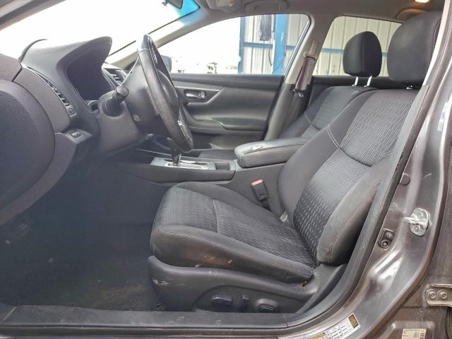 Nissan Altima 2.5 Image 4