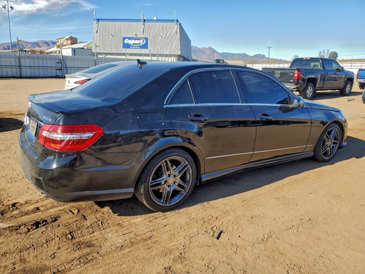Mercedes-Benz E-Class 350 4matic Image 9