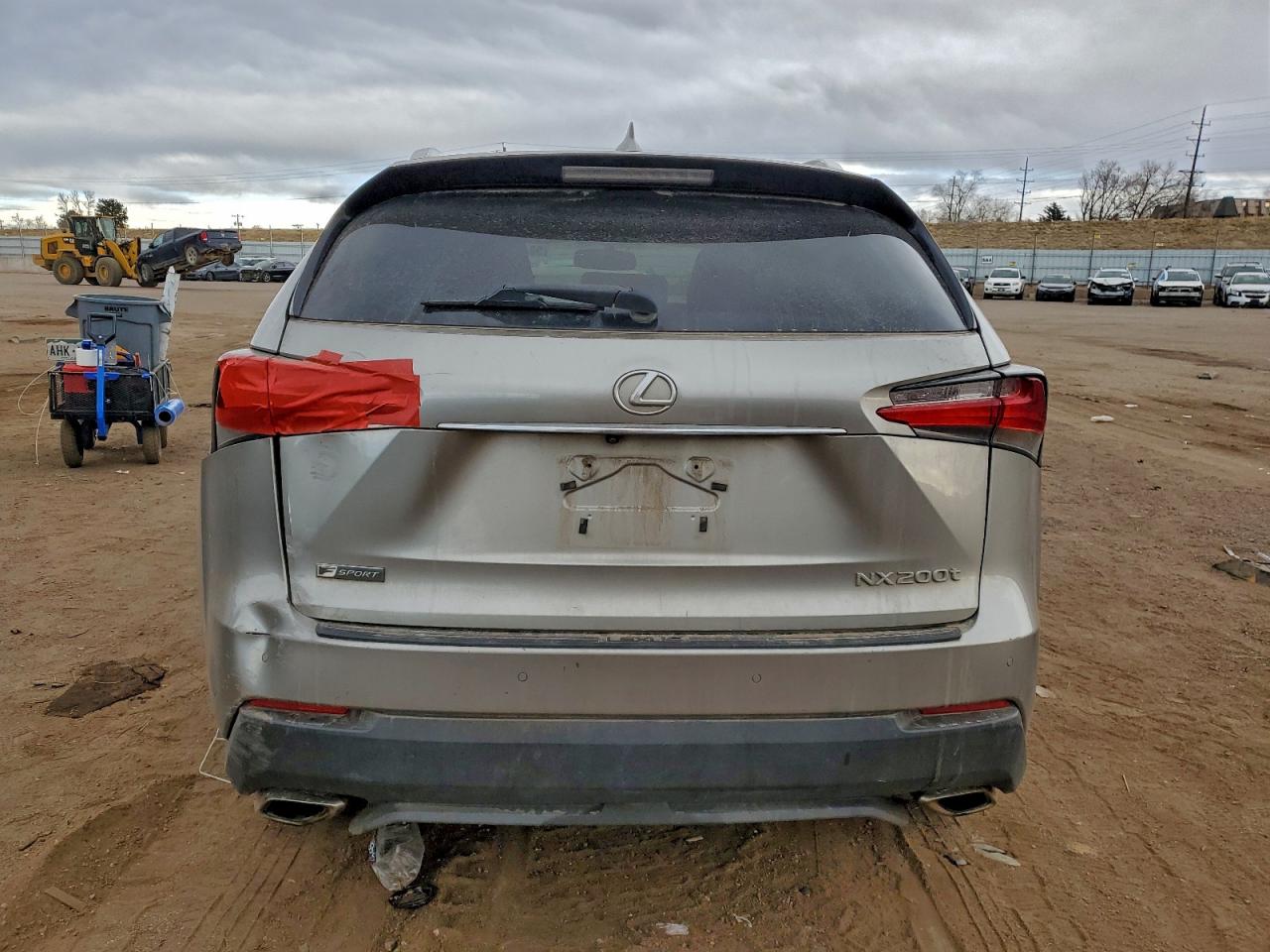 Lexus NX 200t Base Image 12