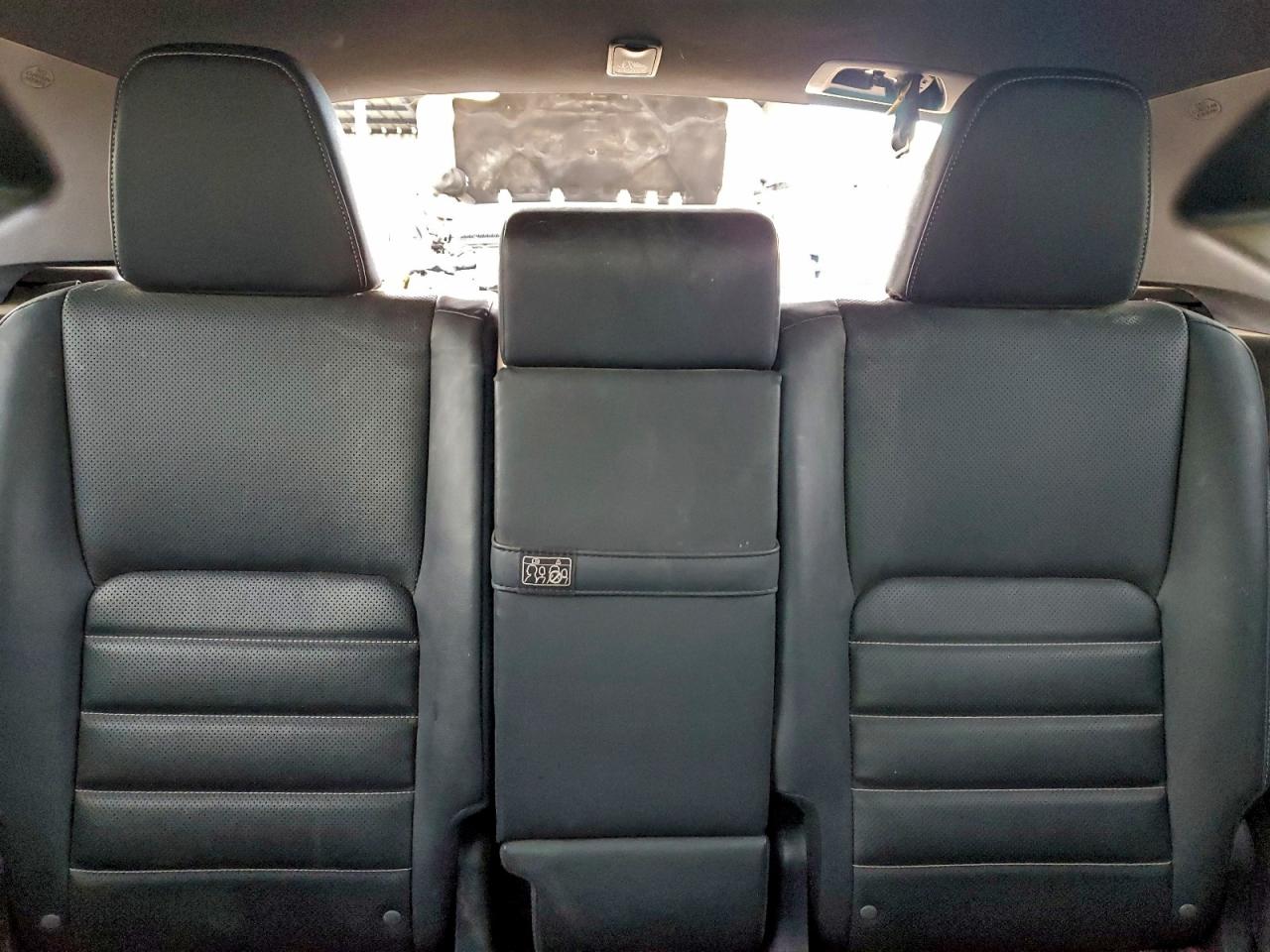 Lexus NX 200t Base Image 7