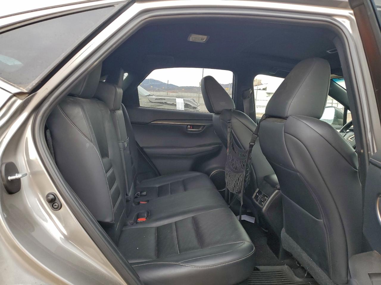 Lexus NX 200t Base Image 11