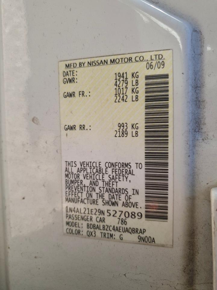 Nissan Altima 2.5 Image 8